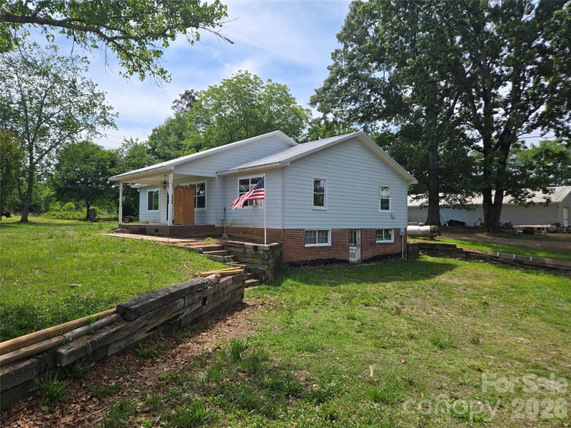 1127 Mountain St, Blacksburg, SC 29702