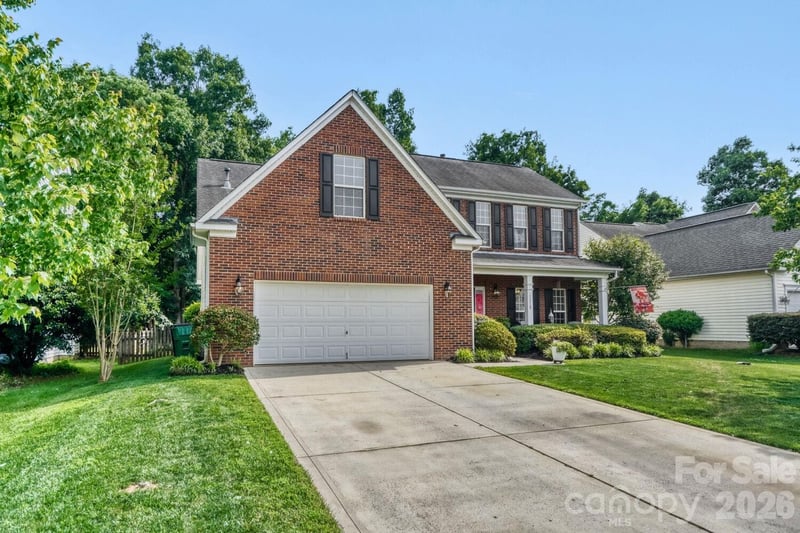 11718 Planters Estates Dr, Charlotte, NC 28278