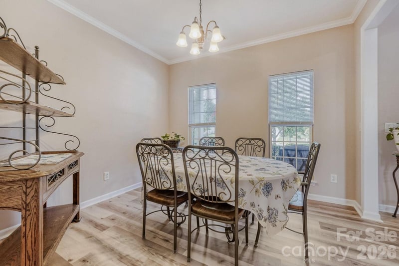 11718 Planters Estates Dr, Charlotte, NC 28278