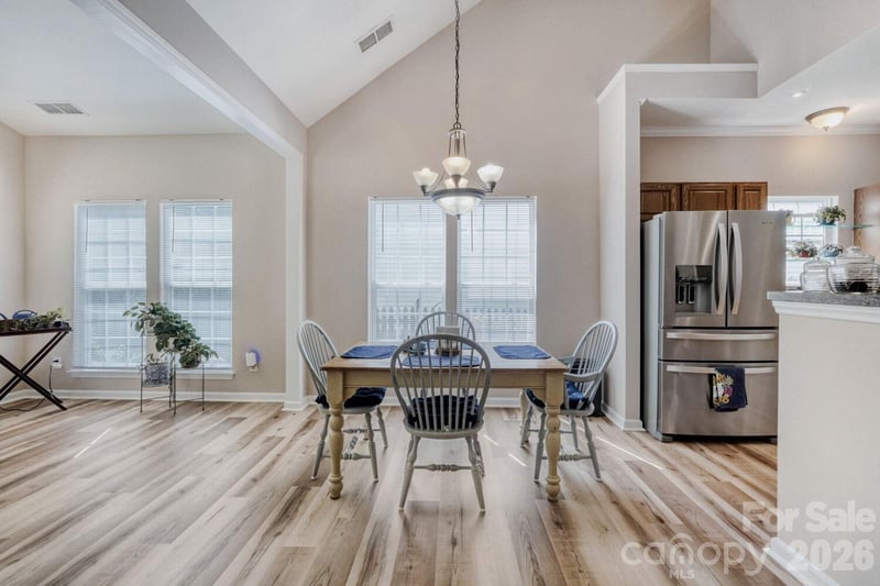 11718 Planters Estates Dr, Charlotte, NC 28278