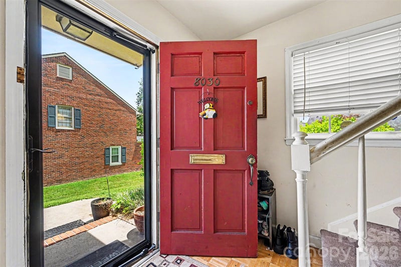 8030 Regent Park Ln, Charlotte, NC 28210