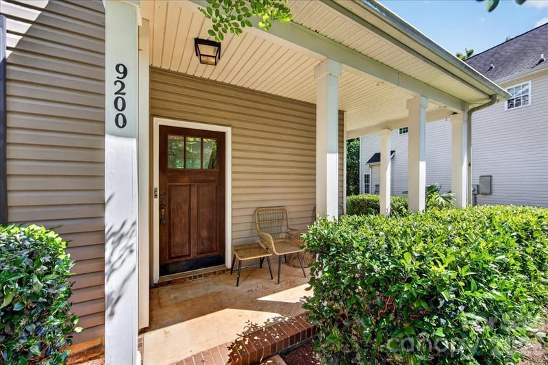 9200 Royal Highlands Ct, Charlotte, NC 28277