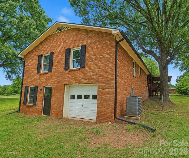 752 Hephzibah Church Rd, Crouse, NC 28033