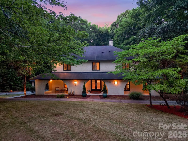 6512 Carmel Hills Dr, Charlotte, NC 28226