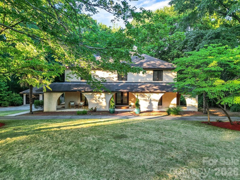 6512 Carmel Hills Dr, Charlotte, NC 28226