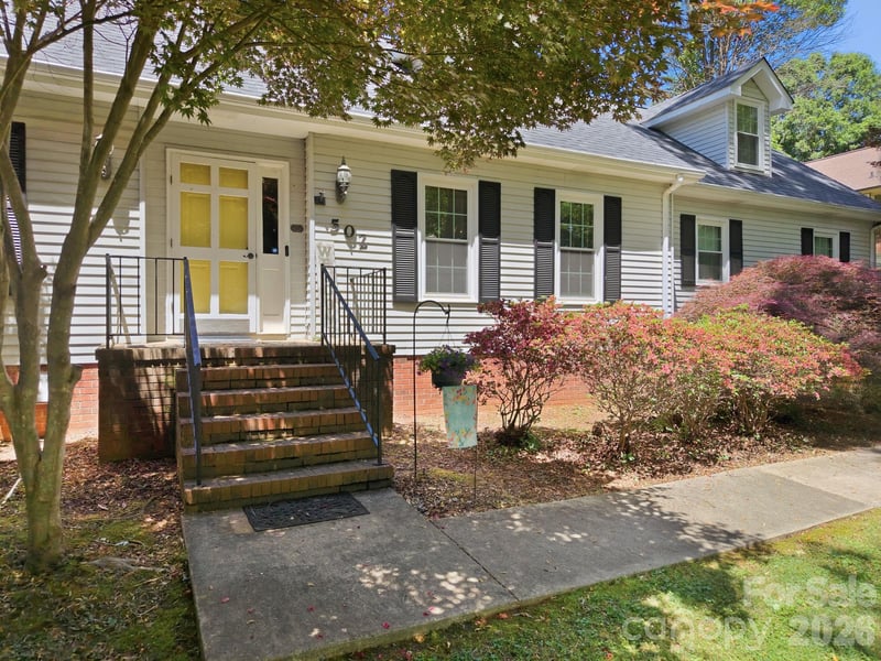 502 Camelot Dr, Salisbury, NC 28144