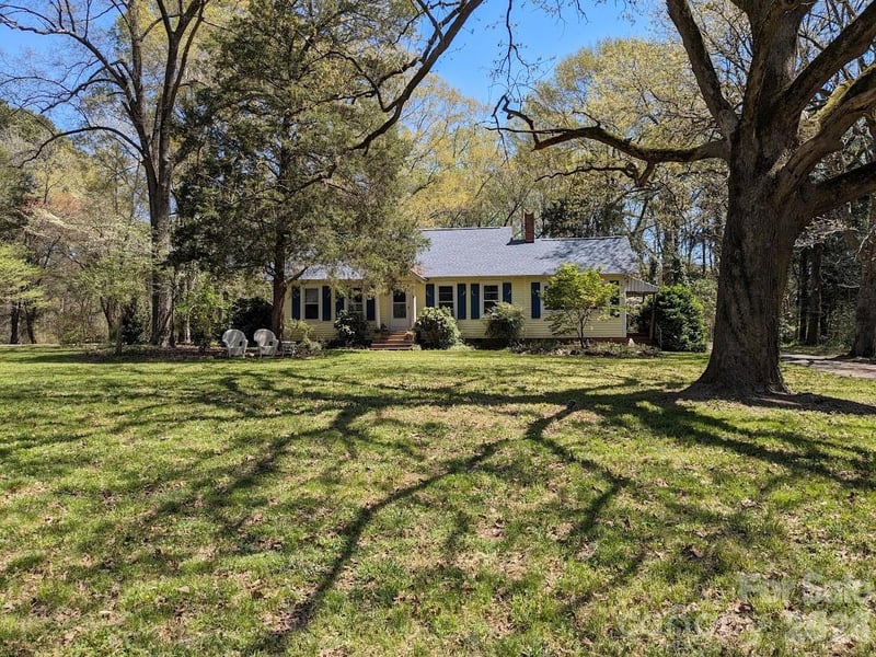 5219 Crow Rd, Mineral Springs, NC 28112