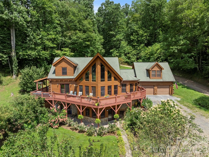 64 Cradling Cv, Waynesville, NC 28785