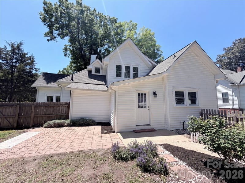 329 Mclelland Ave, Mooresville, NC 28115