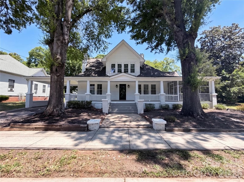 329 Mclelland Ave, Mooresville, NC 28115