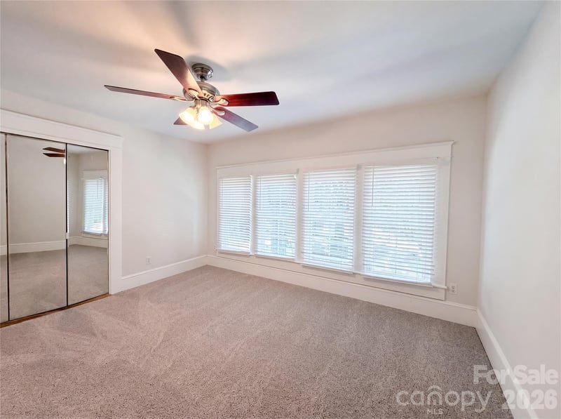 329 Mclelland Ave, Mooresville, NC 28115