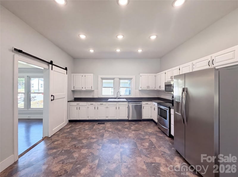 406 Dingler Ave, Mooresville, NC 28115