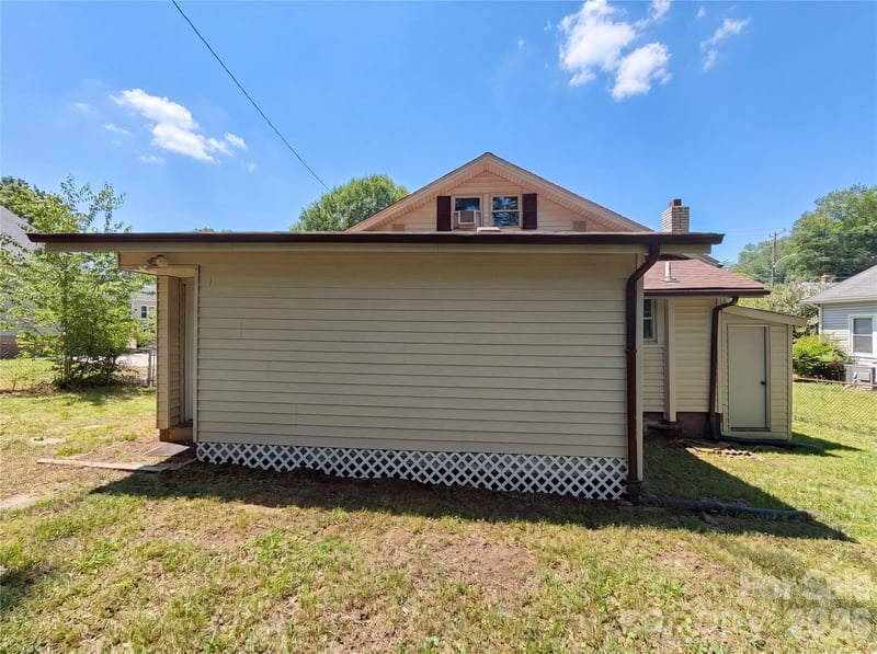 406 Dingler Ave, Mooresville, NC 28115
