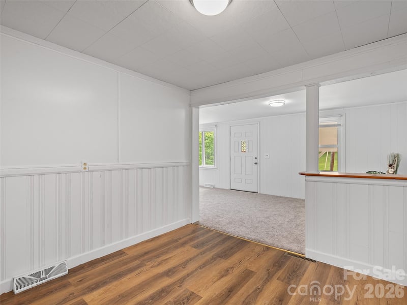 160 Cooper St, Canton, NC 28716