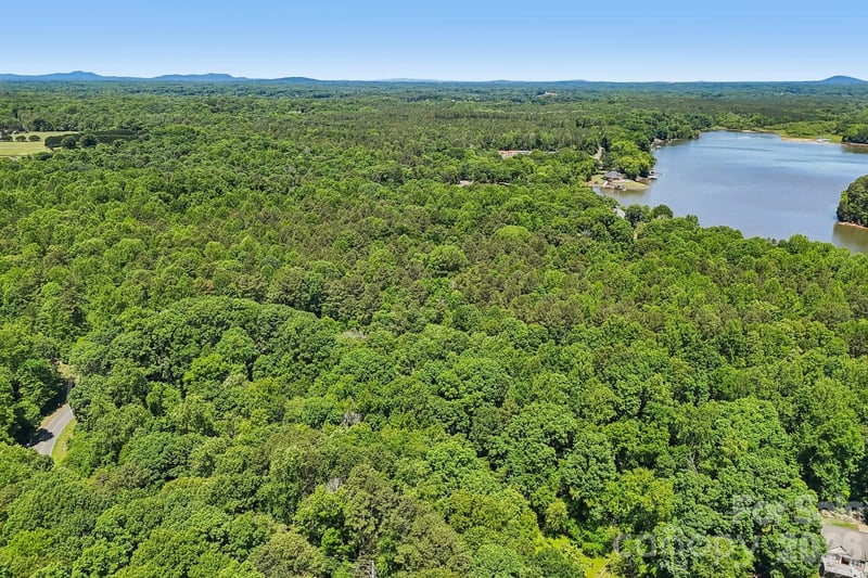 Catawba Cove Dr, Belmont, NC 28012