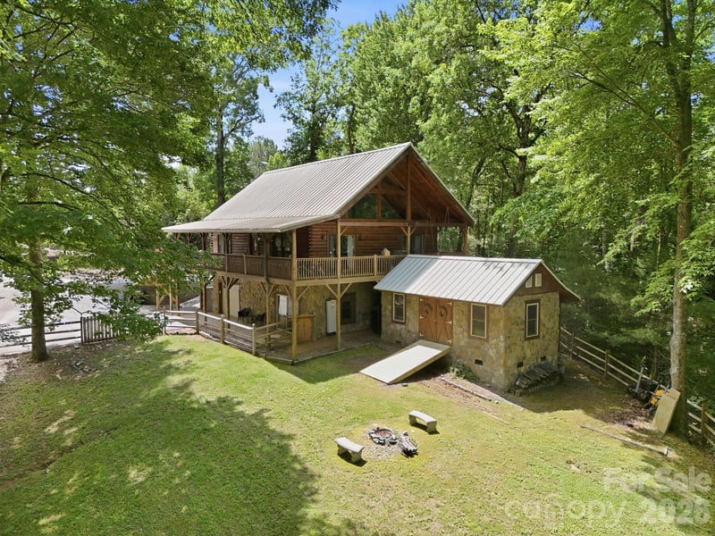 25 Theresa Terrace Rd, Nebo, NC 28761