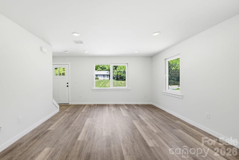 701 2nd Street Pl, Conover, NC 28613