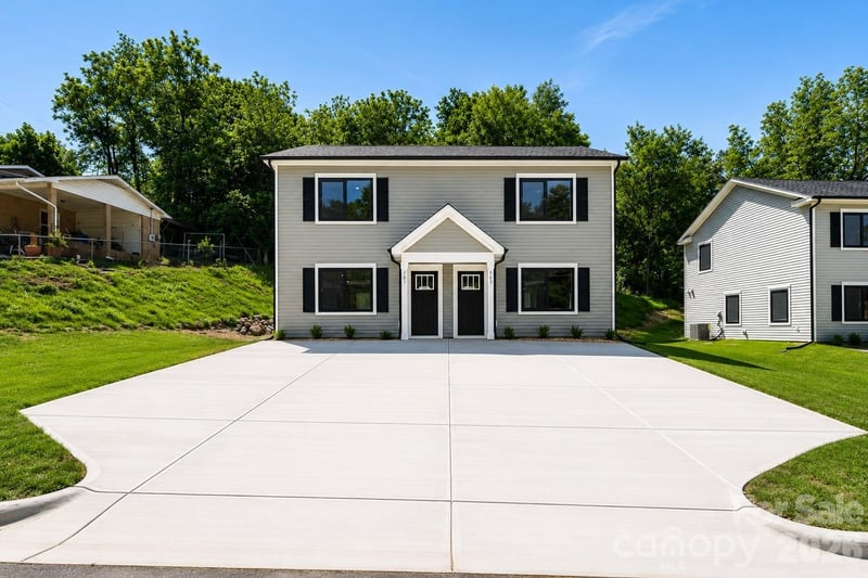 701 2nd Street Pl, Conover, NC 28613