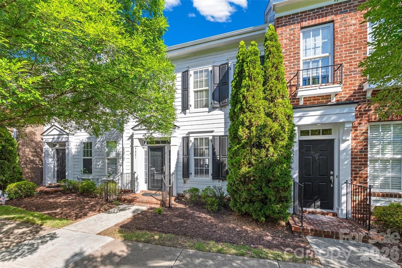 9821 Longstone Ln, Charlotte, NC 28277