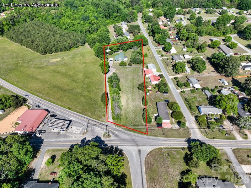 5620 Tuckaseegee Rd, Kannapolis, NC 28081