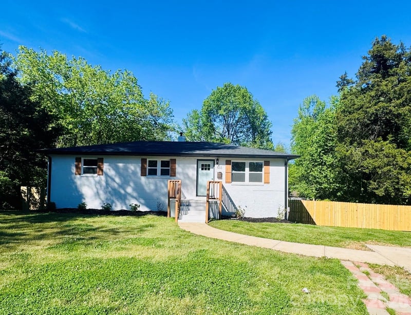 533 Frank Dr, Charlotte, NC 28215