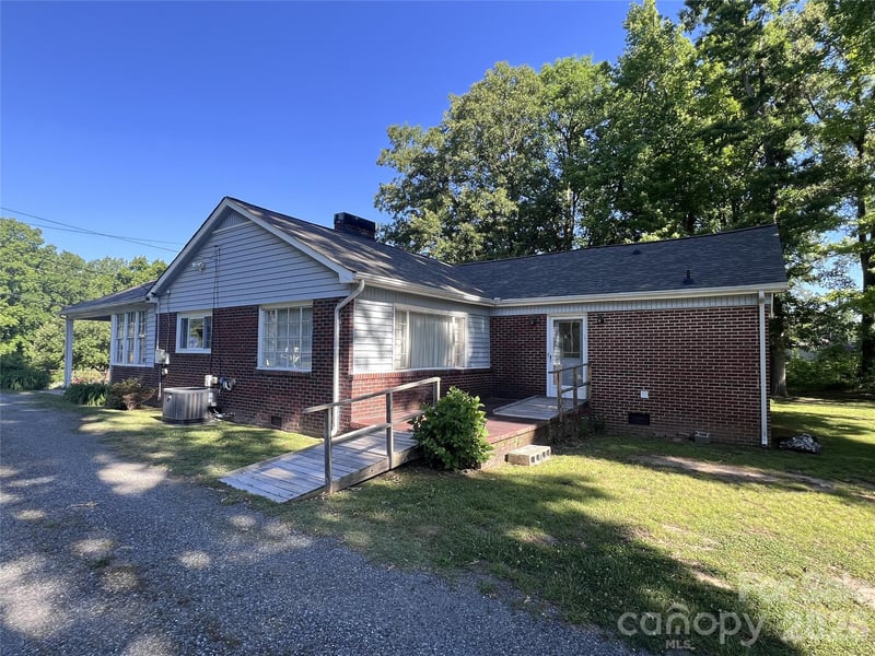 209 Roxford Rd, Kings Mountain, NC 28086