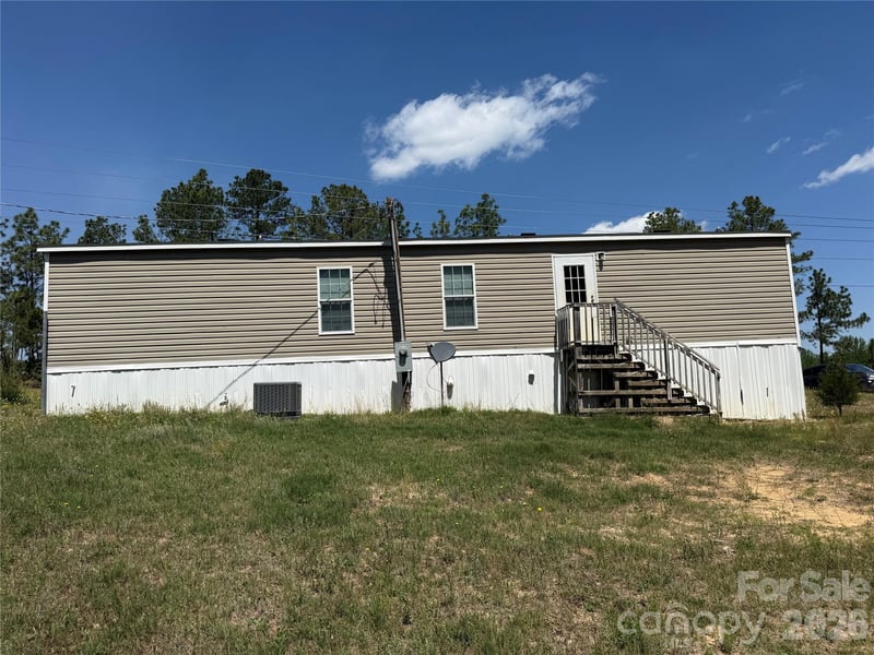 2640 Old Wire Rd, Wallace, SC 29596
