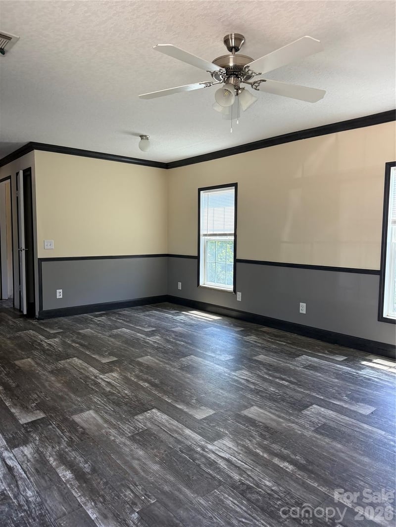 2640 Old Wire Rd, Wallace, SC 29596