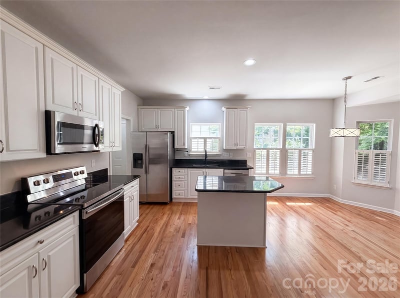2916 Pinewood Hill Dr, Matthews, NC 28105