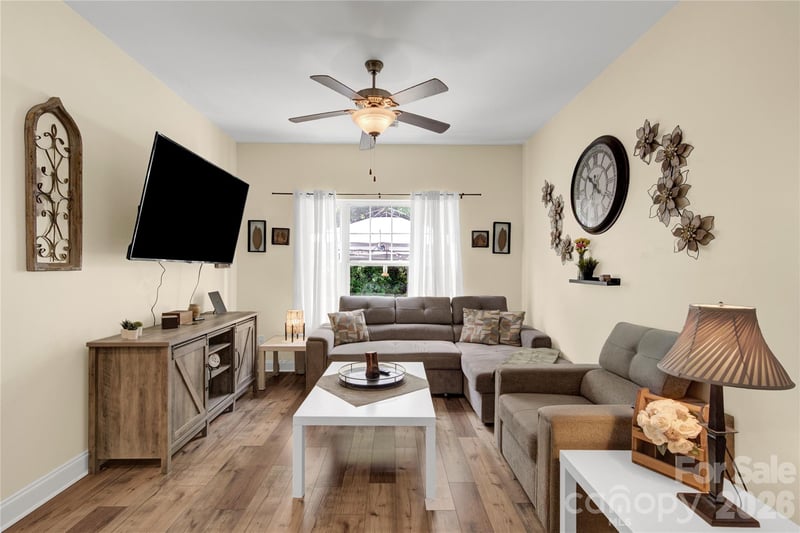 117 Sherman Oaks Ln, Mooresville, NC 28115