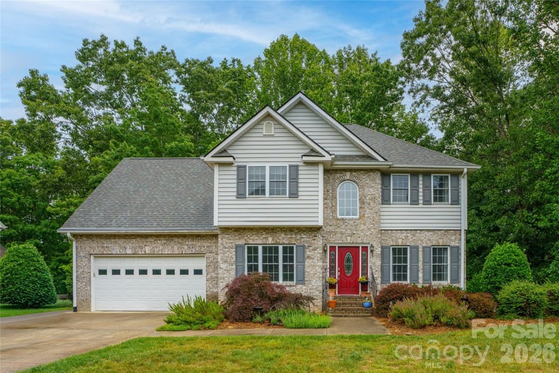 100 Welwyn Ln, Asheville, NC 28805