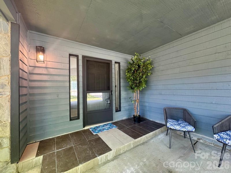 11209 Snapfinger Dr, Charlotte, NC 28277