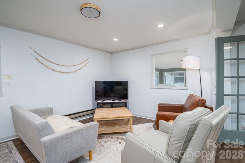 4012 Allison St, Hickory, NC 28601
