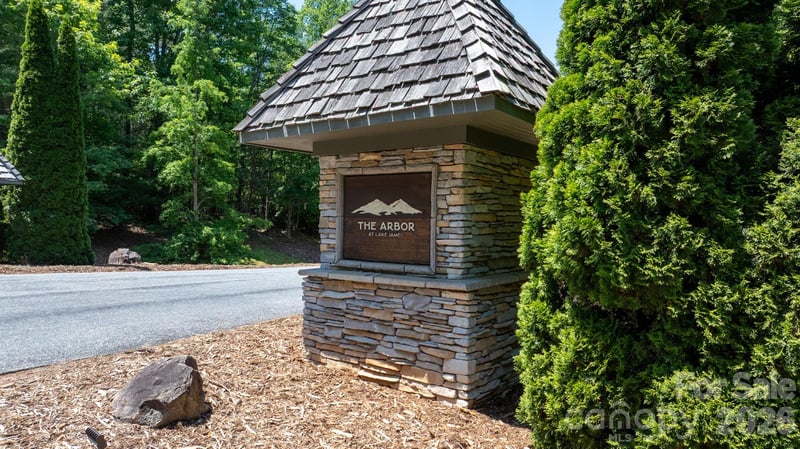45 Harborside Dr #45, Nebo, NC 28761