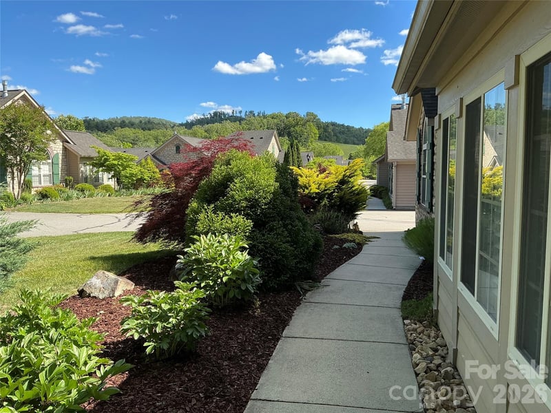 60 Mountain Meadow Cir #E2, Weaverville, NC 28787