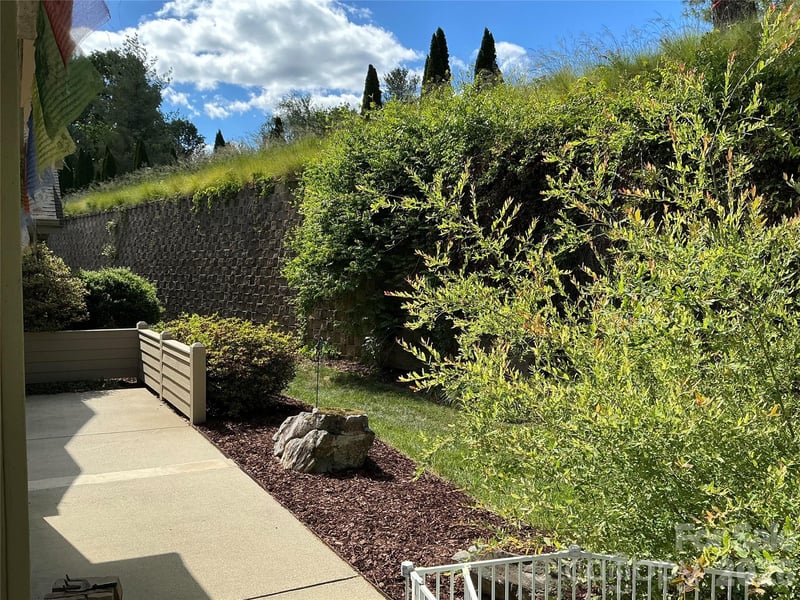 60 Mountain Meadow Cir #E2, Weaverville, NC 28787