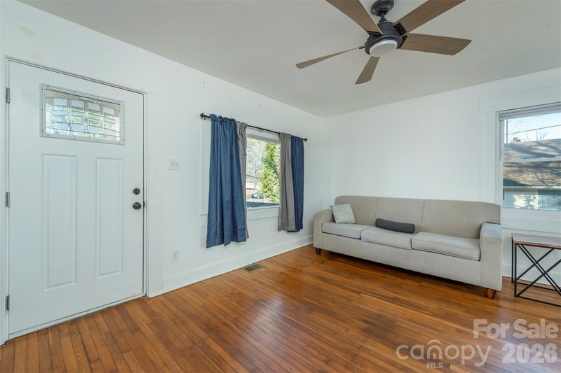 17 Springdale Ave, Asheville, NC 28803