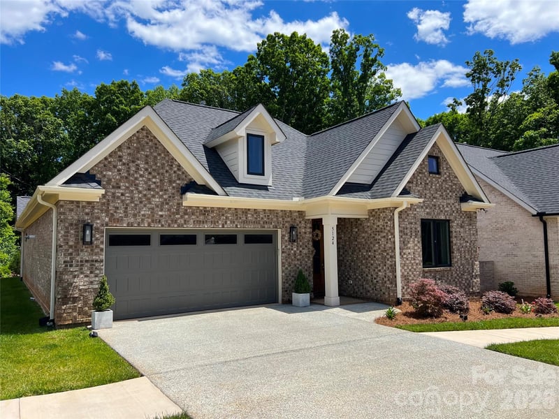 5124 Silver Trace Ln, Denver, NC 28037