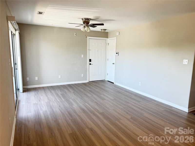 1063 Triece Ln, Charlotte, NC 28215