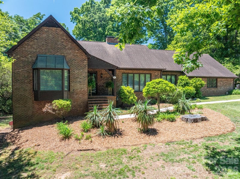 2417 Regal Dr #16, Gastonia, NC 28056