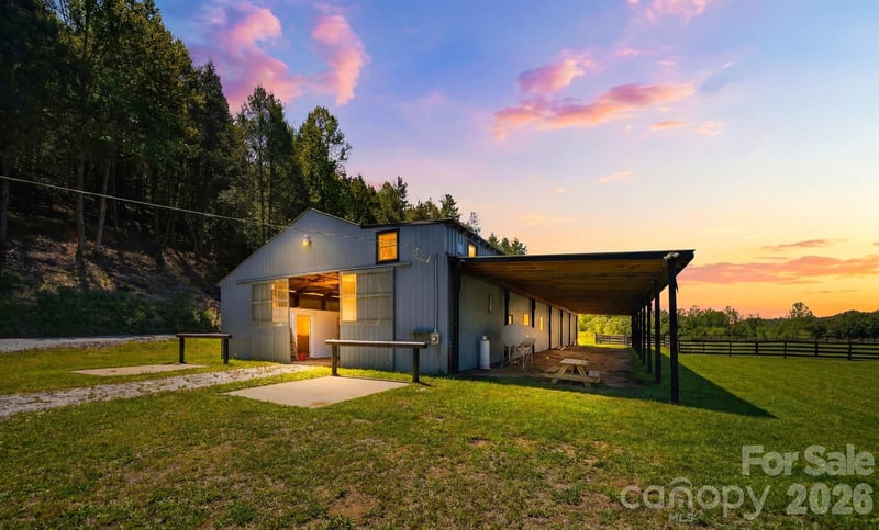 Roby Martin Rd, Lenoir, NC 28645