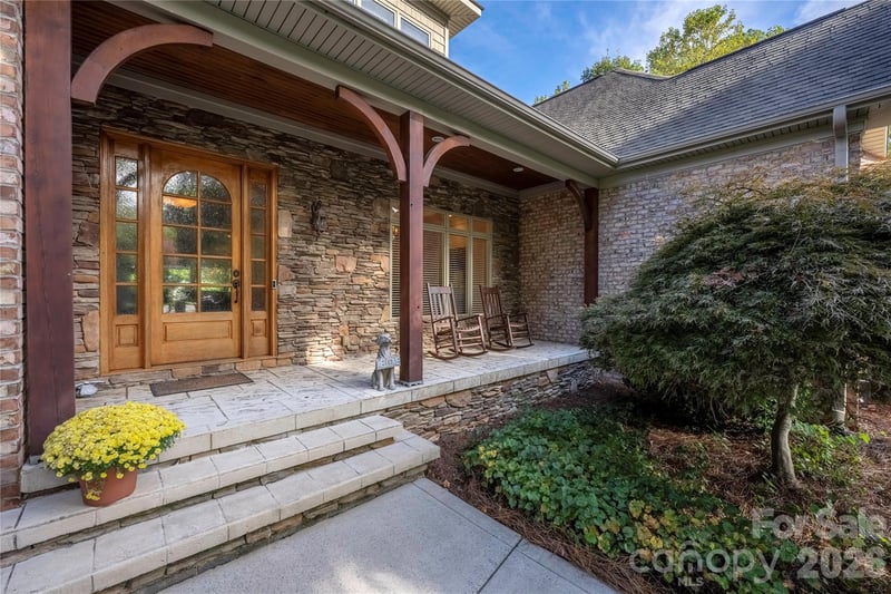 3946 Lake Spring Cove Ct, Denver, NC 28037
