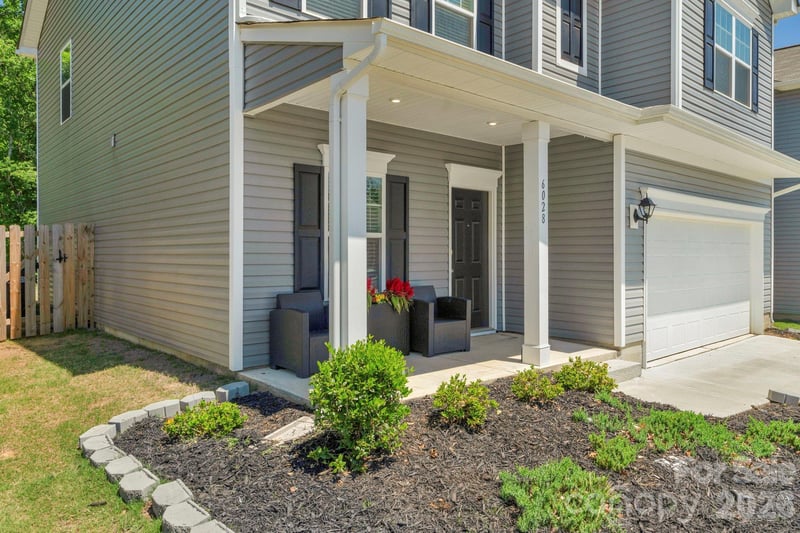 6028 Gala Ln, Charlotte, NC 28215
