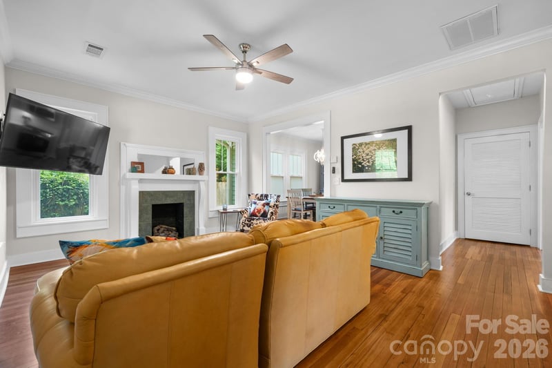 722 Broad St, Statesville, NC 28677