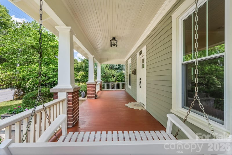 722 Broad St, Statesville, NC 28677