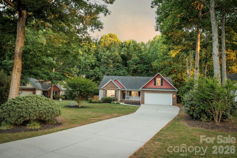 1084 Castlebrook Dr, Salisbury, NC 28146