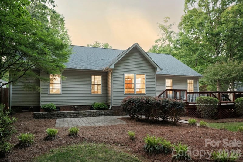 1084 Castlebrook Dr, Salisbury, NC 28146
