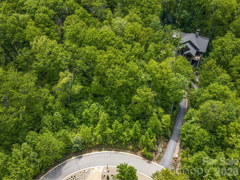 9 Crockett Ridge Rd, Black Mountain, NC 28711