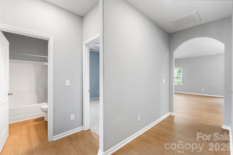 7318 Cuddington Dr, Charlotte, NC 28215