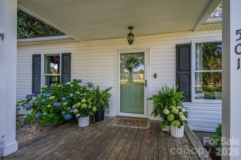 501 6th St, Bessemer City, NC 28016